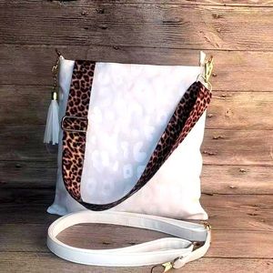 White leopard print purse
